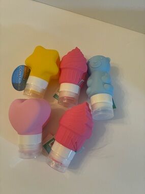 Silicone travel containers bundle